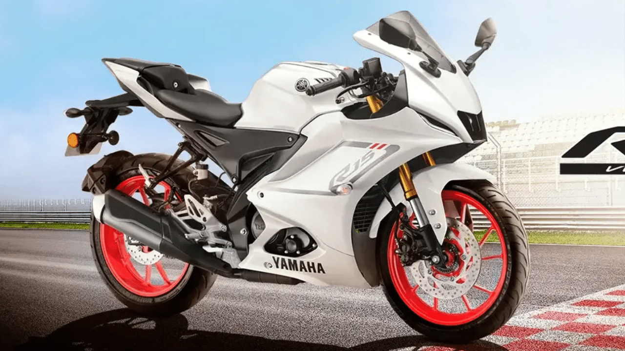 Yamaha R15 V4 racing bike